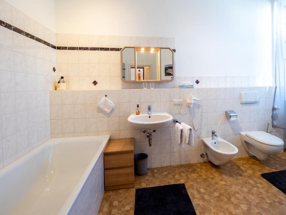 Kleinkunstbuehne Zur Post Beim John In Obing Hotel Екстериор снимка